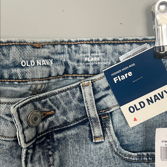 Woman’s Old Navy Light Blue Flare Jeans 4 - Picture 2 of 9